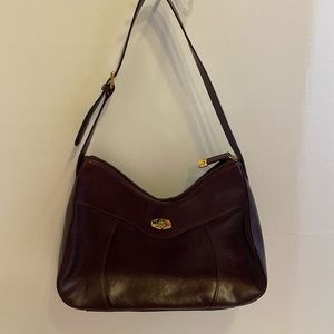 Aigner burgundy leather shoulder bag vintage 12x9”